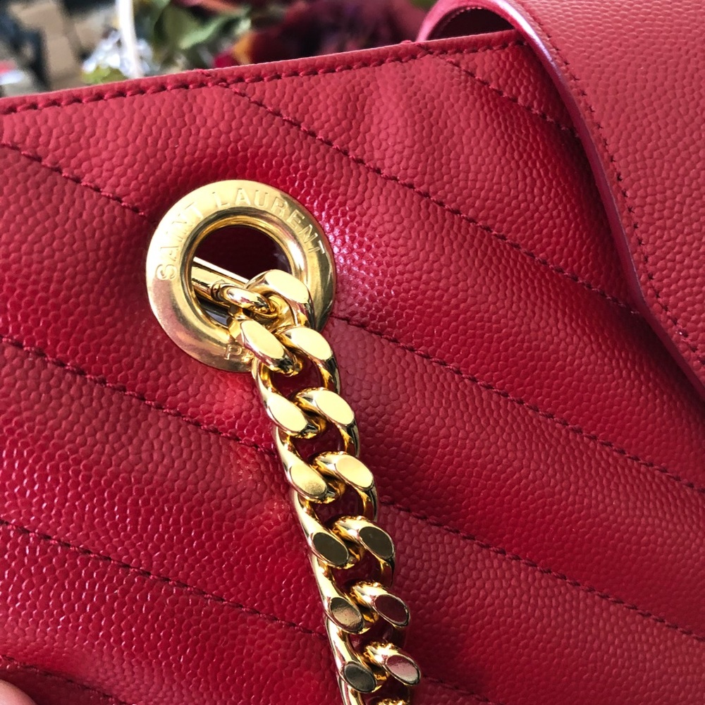 ❤️SOLD❤️saint laurent Cassandre tote grained red - Picture 4 of 8